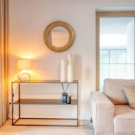 Sunny Seaview Sanctuary In W Parking