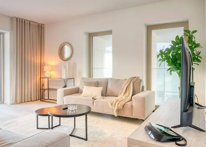 Sunny Seaview Sanctuary In W Parking Apartment *